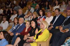 В Баку прошла церемония вручения премии в честь Дня поэтов (ФОТО)