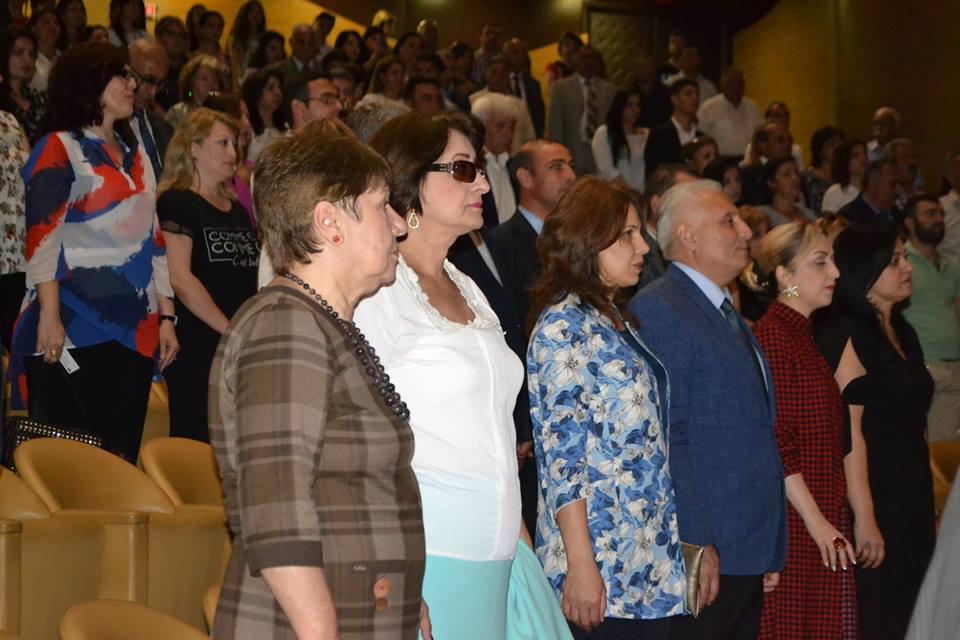 В Баку прошла церемония вручения премии в честь Дня поэтов (ФОТО)