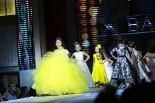 Лето в Баку – дефиле в авангардном, вечернем и национальном стиле (ФОТО)