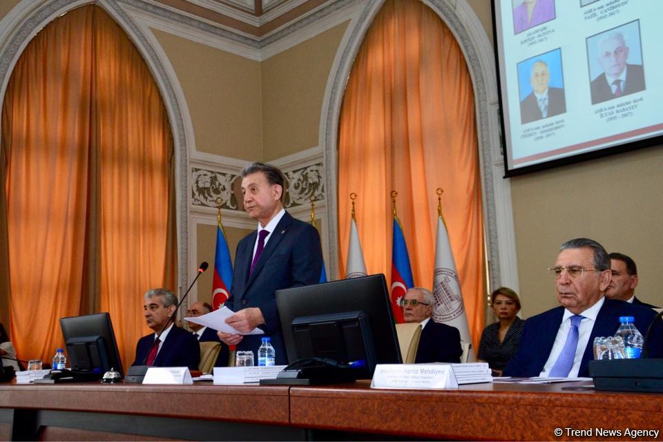 Академия наук Азербайджана избирает президента и вице-президентов (ФОТО)