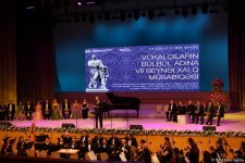 В Баку торжественно отметили 120-летие Бюльбюля (ФОТО)