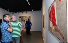 В Галерее YAY открылась групповая выставка “Телесные пейзажи” (ФОТО)