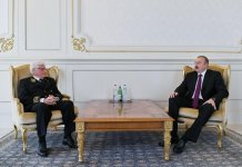 Президент Ильхам Алиев принял верительные грамоты новых послов ряда стран (ФОТО)
