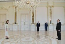 Президент Ильхам Алиев принял верительные грамоты новых послов ряда стран (ФОТО)
