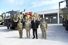 Президент Азербайджана Ильхам Алиев принял участие в открытии N-ской воинской части минобороны (ФОТО)
