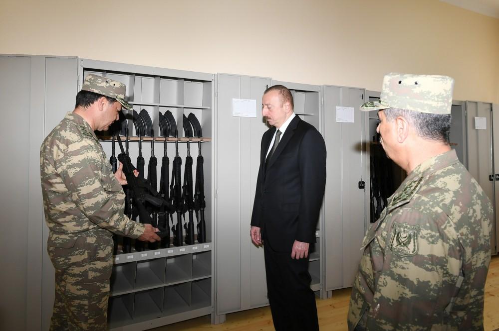 Президент Азербайджана Ильхам Алиев принял участие в открытии N-ской воинской части минобороны (ФОТО)