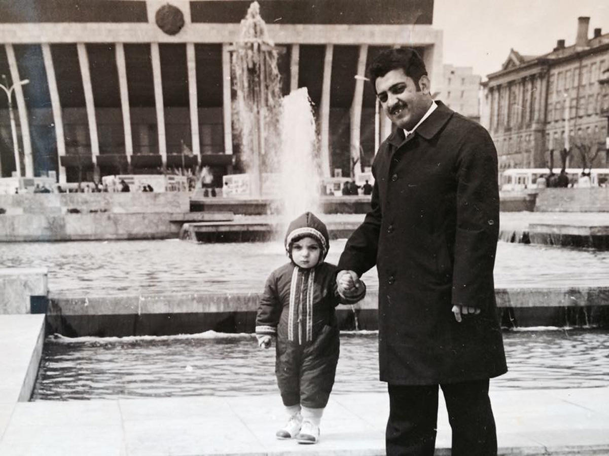 Бахрам Ариф оглы Багирзаде: Улыбался и бережно стирал мои слезы. Улыбался и… умирал (ФОТО)
