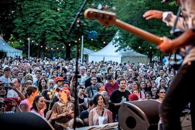 На улицах, площадях и в парках Баку пройдет музыкальное шествие Fête de la Musique