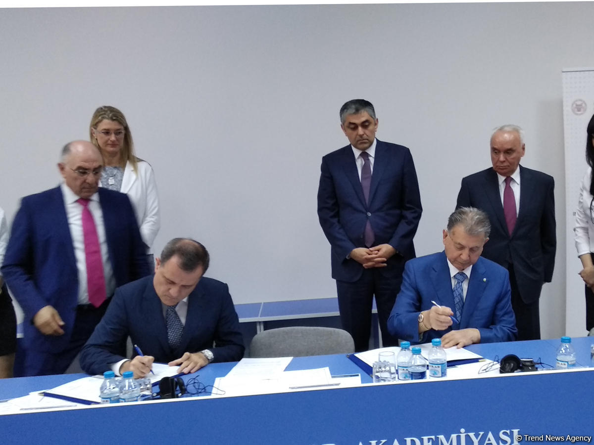 Национальная академия наук и минобразования Азербайджана укрепляют IT-сотрудничество (ФОТО)