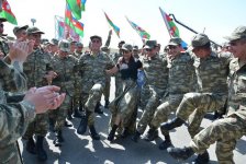 Звезды в военной форме провели флешмоб в соцсетях, посвященный 100-летию Вооруженных сил Азербайджана (ФОТО)