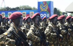 Президент Ильхам Алиев и Первая леди Мехрибан Алиева наблюдали военный парад по случаю 100-летия создания ВС Азербайджана (ФОТО/ВИДЕО)