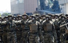 Президент Ильхам Алиев и Первая леди Мехрибан Алиева наблюдали военный парад по случаю 100-летия создания ВС Азербайджана (ФОТО/ВИДЕО)