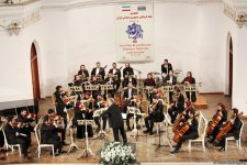 Национальный оркестр Ирана выступил в Баку с потрясающим концертом (ФОТО)
