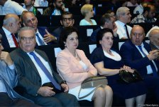 В Баку прошла церемония по случаю выпуска студентов групп SABAH (ФОТО)