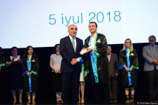 В Баку прошла церемония по случаю выпуска студентов групп SABAH (ФОТО)