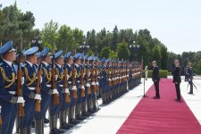 В Баку состоялась церемония официальной встречи Президента Турции (ФОТО)