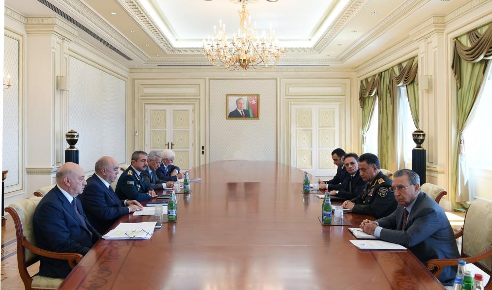 При Президенте Азербайджана прошло совещание руководителей правоохранительных органов (ФОТО)