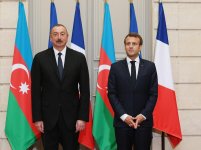 Президент Ильхам Алиев: Азербайджан надеется, что Президент Франции лично примет активное участие в решении нагорно-карабахского конфликта (ФОТО)