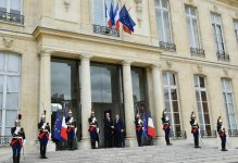 Президент Ильхам Алиев: Азербайджан надеется, что Президент Франции лично примет активное участие в решении нагорно-карабахского конфликта (ФОТО)