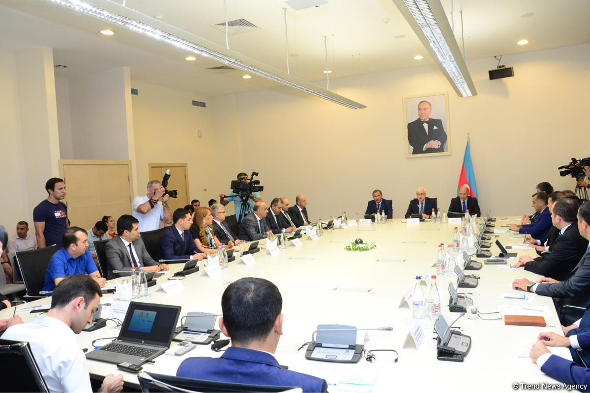 Azerbaijan wants to increase role of customs authorities in support of entrepreneurship (PHOTO)