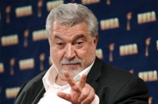 Счастливый Юлий Гусман отмечает 75-летие: от врача-психиатра до КВН и режиссера (ФОТО)