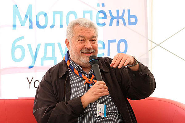 Счастливый Юлий Гусман отмечает 75-летие: от врача-психиатра до КВН и режиссера (ФОТО)