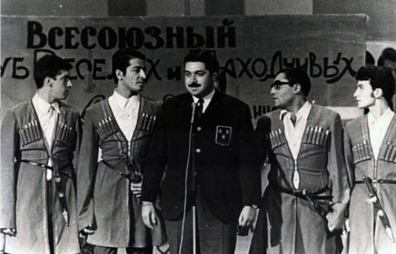 Счастливый Юлий Гусман отмечает 75-летие: от врача-психиатра до КВН и режиссера (ФОТО)