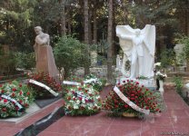 Это был творец: в Баку почтили память Муслима Магомаева (ФОТО)
