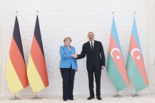 Official welcome ceremony held for German Chancellor Angela Merkel