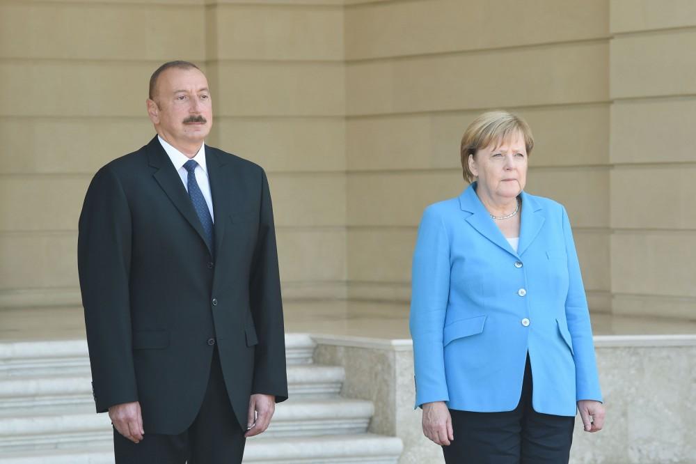 Official welcome ceremony held for German Chancellor Angela Merkel