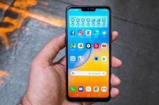 Названы лучшие смартфоны 2018 года (ФОТО)