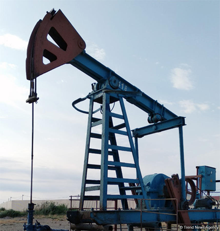 Иран запросил у Запада разрешить экспорт нефти не менее 700 тыс. баррелей в сутки