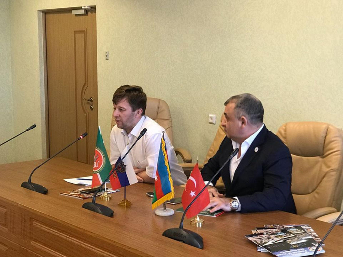 Азербайджанцы Татарстана и татары Азербайджана почтили память поэта Мусы Джалиля (ФОТО)