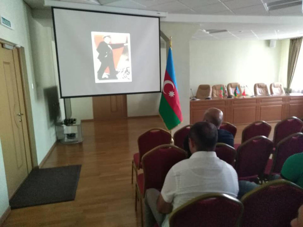 Азербайджанцы Татарстана и татары Азербайджана почтили память поэта Мусы Джалиля (ФОТО)
