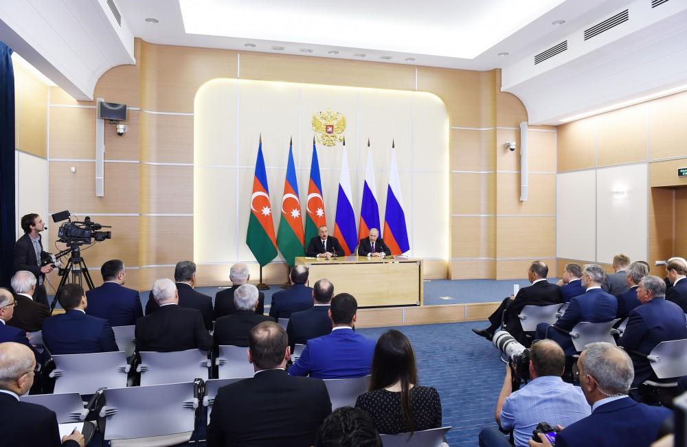 Президенты Азербайджана и России выступили с заявлениями для прессы (ФОТО)