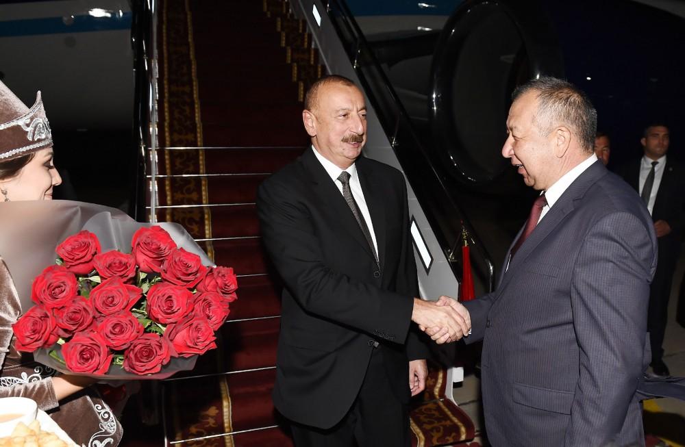 President Ilham Aliyev arrives in Kyrgyzstan for visit (PHOTO)