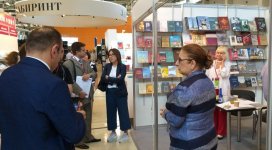 Павильон Азербайджана вызвал большой интерес посетителей Московской книжной ярмарки (ФОТО)