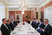 Cостоялся рабочий обед Президента Азербайджана с премьер-министром Хорватии (ФОТО)