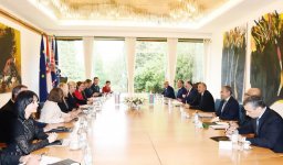 Expanded meeting held between Azerbaijani, Croatian presidents (PHOTO)