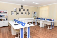 President Aliyev visits school in Baku after major overhaul (PHOTO) (UPDATE)