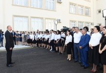 Ilham Aliyev inaugurates Mashtagha secondary school (PHOTO)