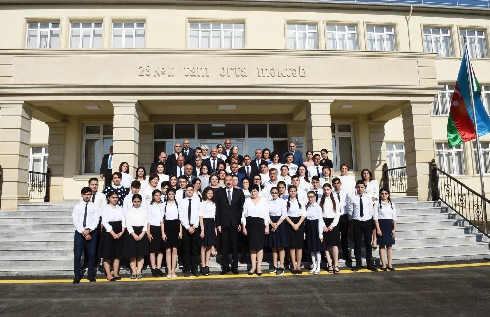 Ilham Aliyev inaugurates Mashtagha secondary school (PHOTO)