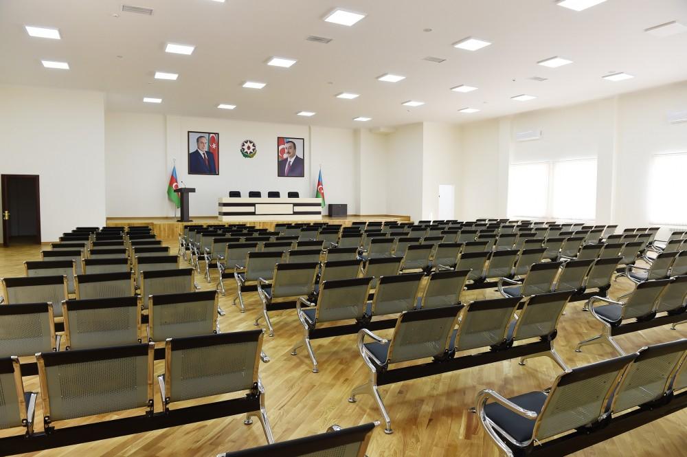 Ilham Aliyev inaugurates Mashtagha secondary school (PHOTO)