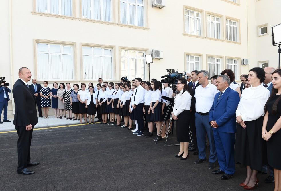 Ilham Aliyev inaugurates Mashtagha secondary school (PHOTO)