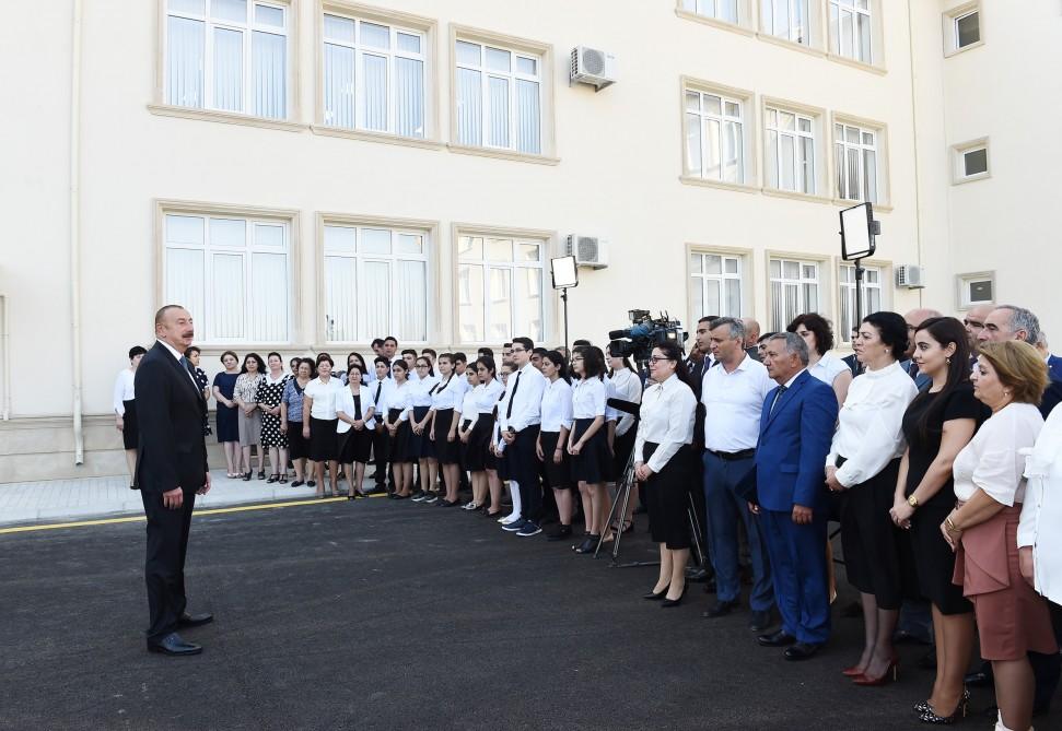 Ilham Aliyev inaugurates Mashtagha secondary school (PHOTO)