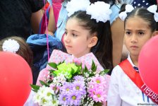 Радость и волнение бакинских первоклассников в День знаний (ФОТО)