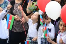 Радость и волнение бакинских первоклассников в День знаний (ФОТО)
