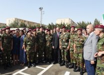 Президент Ильхам Алиев и Первая леди Мехрибан Алиева приняли участие в церемонии принятия присяги молодыми солдатами Службы государственной безопасности Азербайджана (ФОТО)
