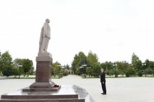 President Ilham Aliyev arrives in Masalli district (PHOTO)