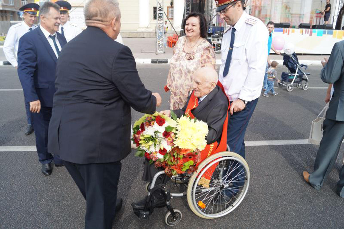 В Воронеже чествовали 100-летнего героя из Азербайджана (ВИДЕО, ФОТО)